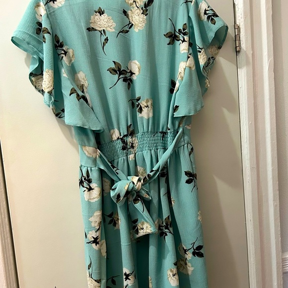 Light Blue Floral Dress - Picture 2 of 5